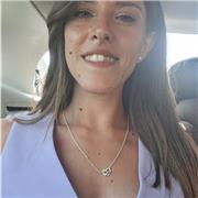 Laureata magistrale in Lingua e Letteratura inglese impartisce lezioni private per ragazzi di scuole medie e superiori